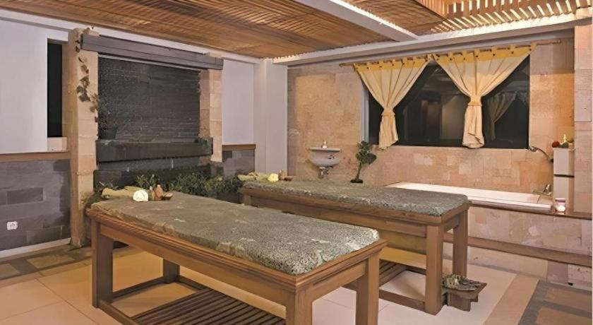 فندق لو بيرنيجين سالاتيغا المظهر الخارجي الصورة